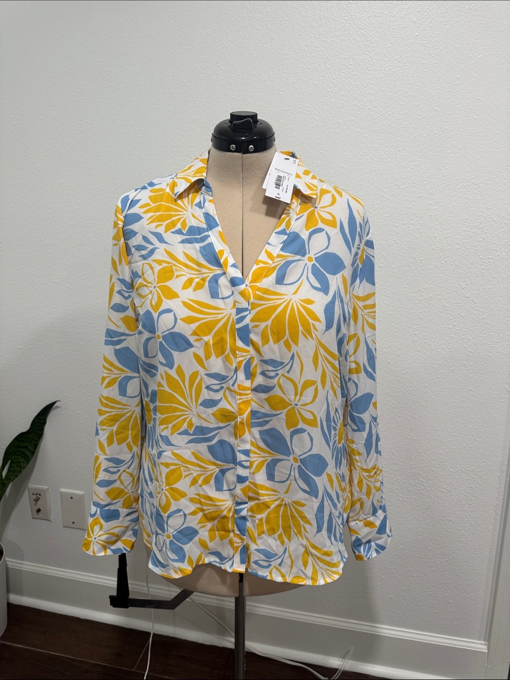 Liz Claiborne Yellow & Blue Floral Button-Down Shirt